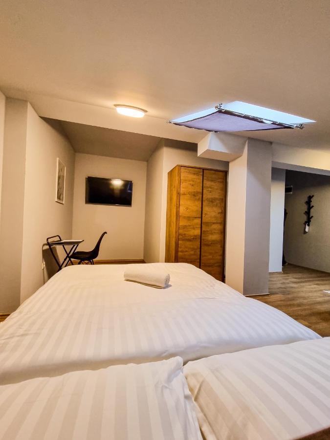 Xxl Rooms Osijek Extérieur photo
