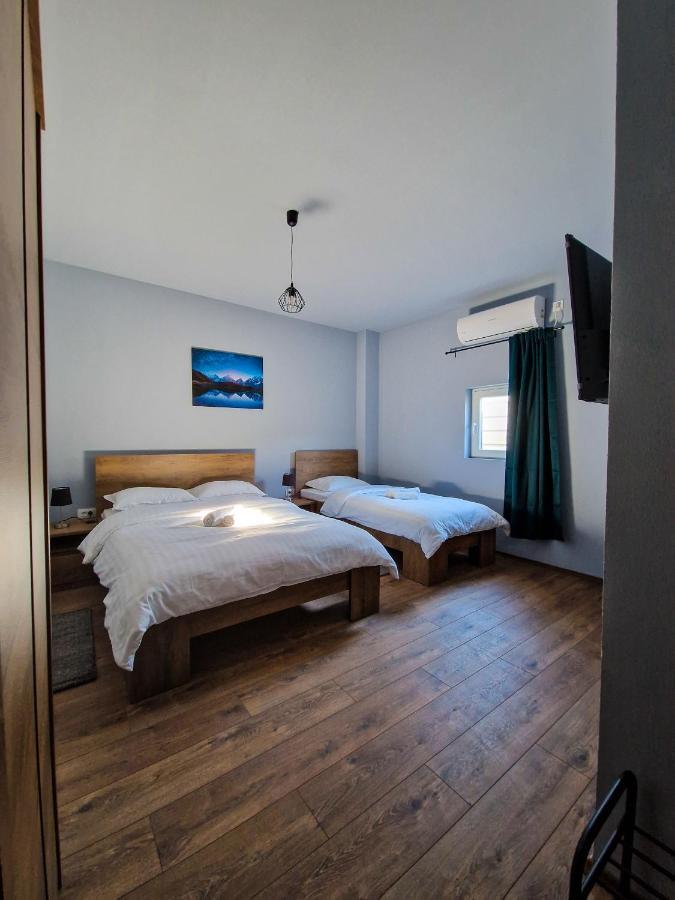 Xxl Rooms Osijek Extérieur photo