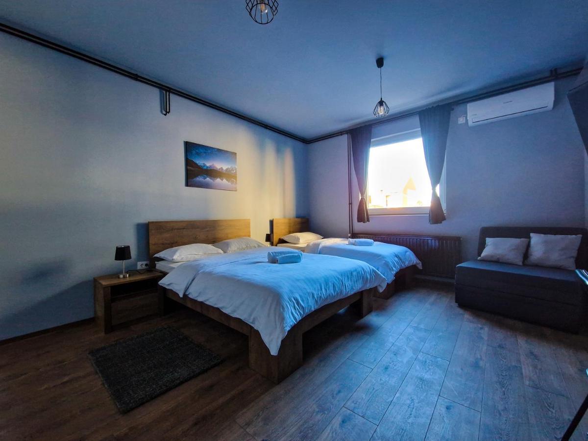 Xxl Rooms Osijek Extérieur photo
