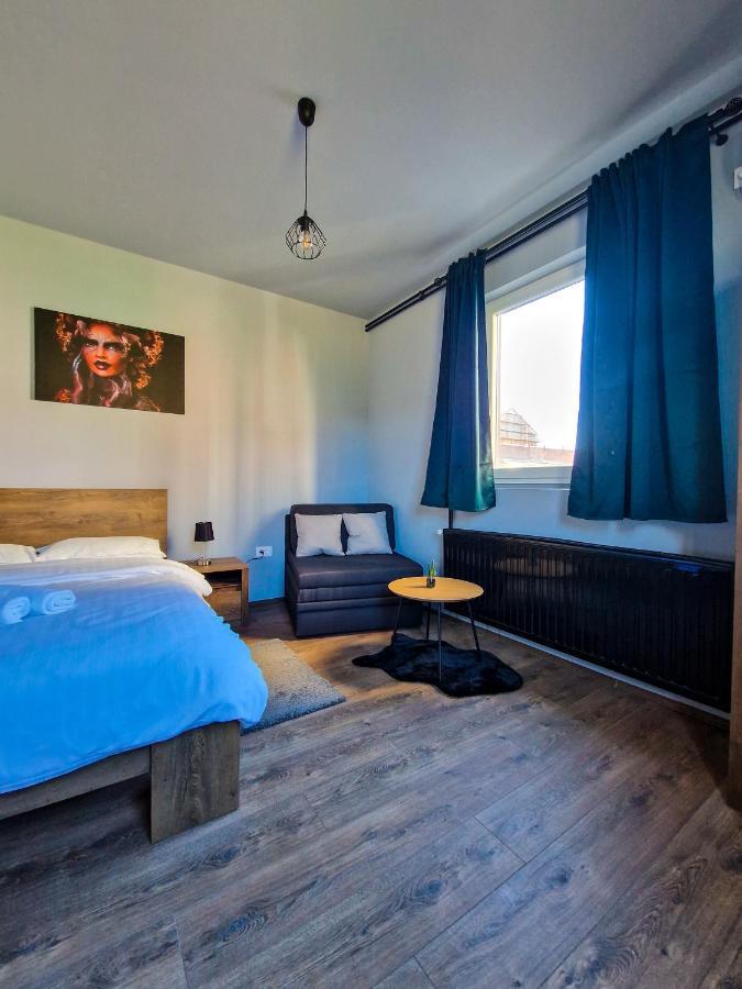 Xxl Rooms Osijek Extérieur photo